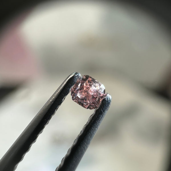 天然無証粉紫鑽0.07ct 2.27x2.15x1.8mm