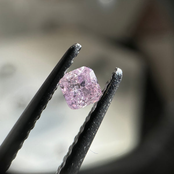 天然無証紫粉鑽0.15ct 2.61x2.69x1.54mm